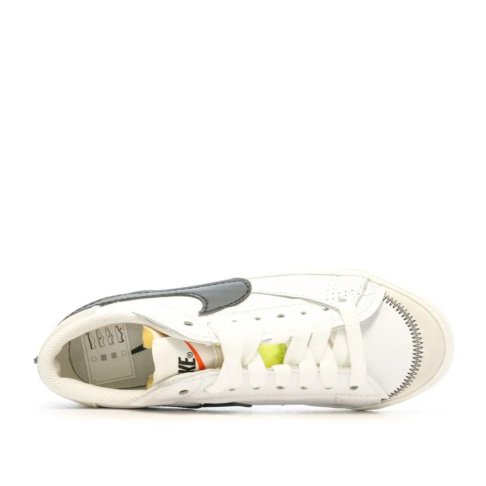 Baskets Blanches/Noir Mixte Nike Blazer Low 77 Jumbo