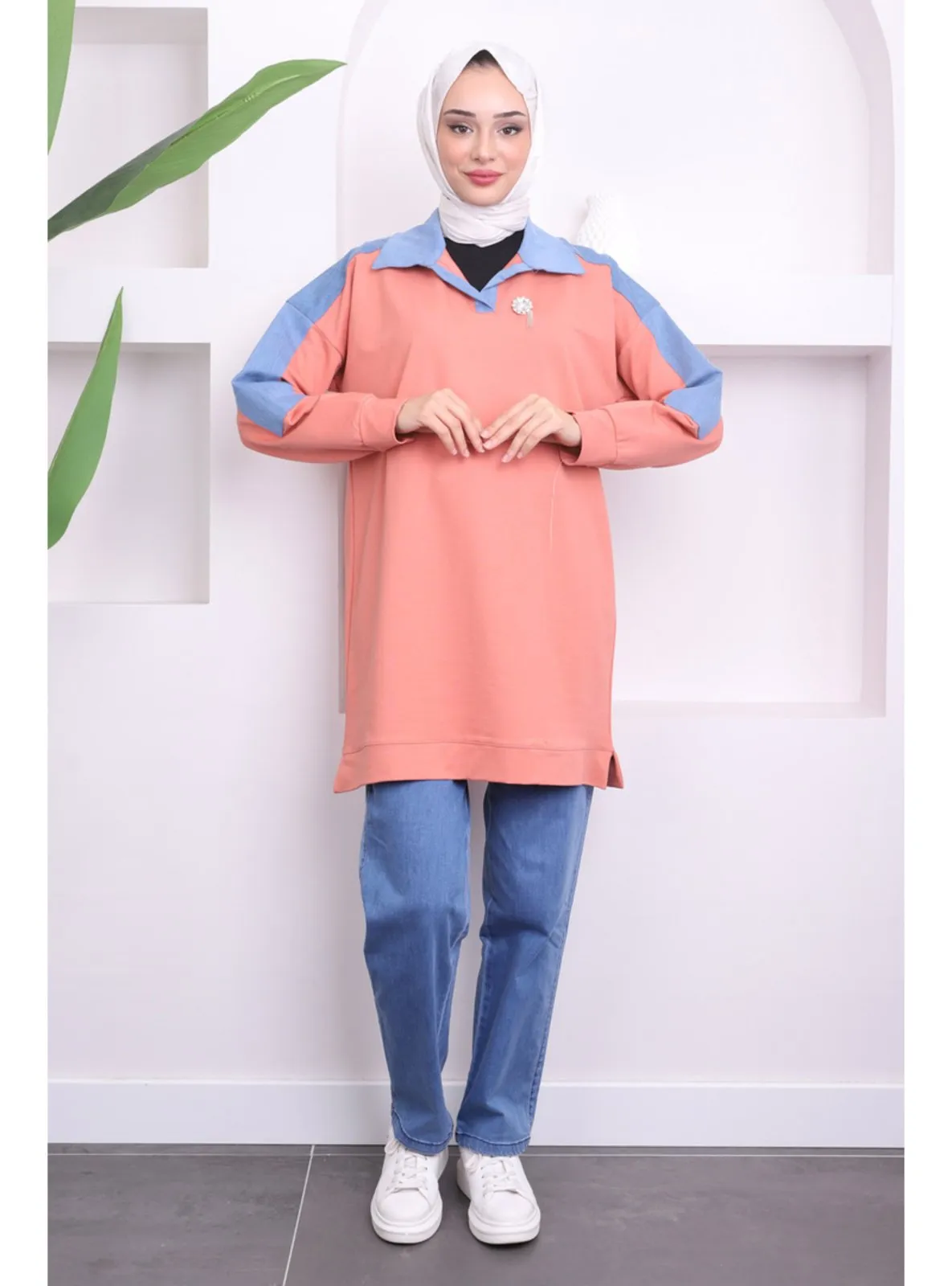 Salmon - Suit