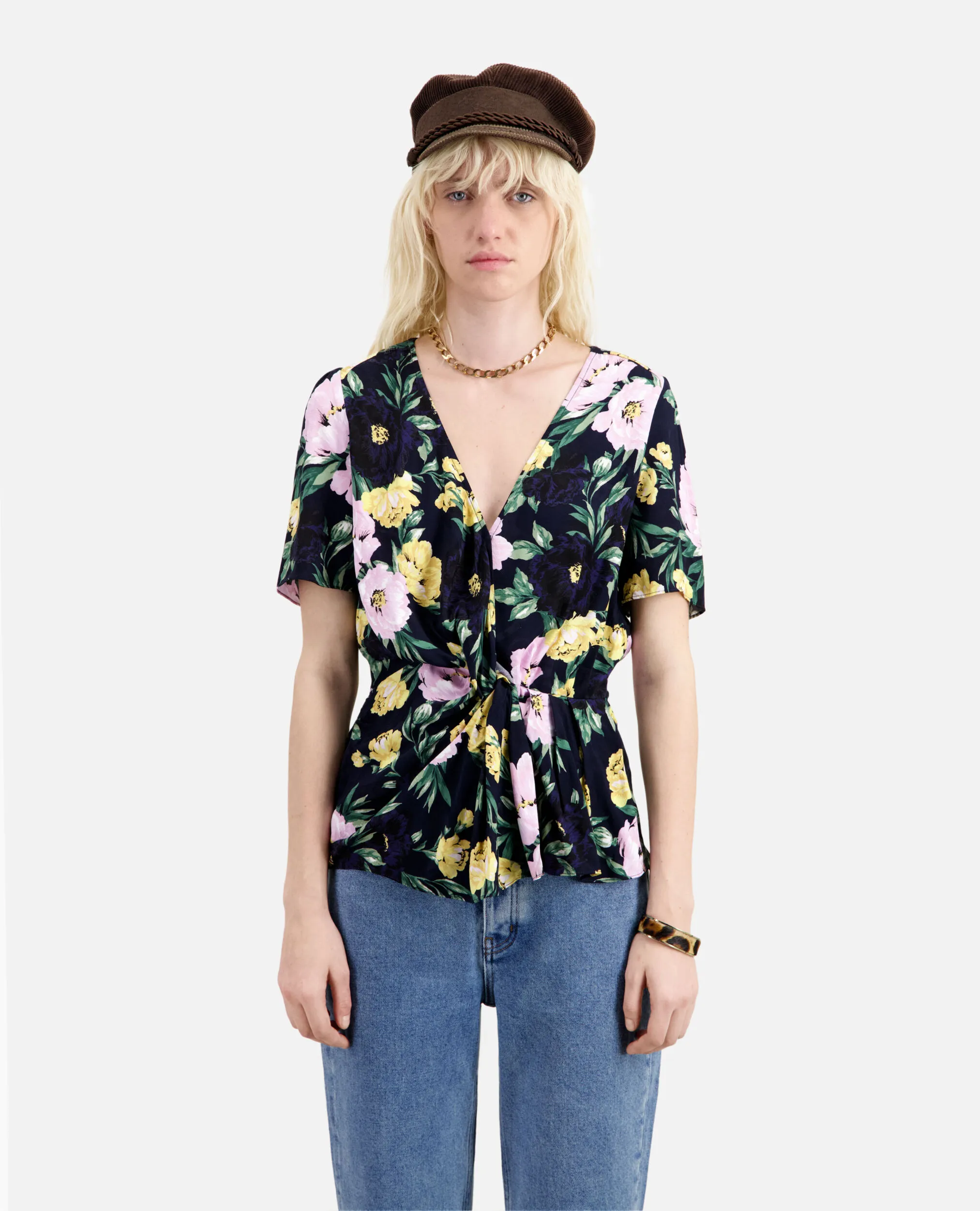 Top fleuri avec drapé